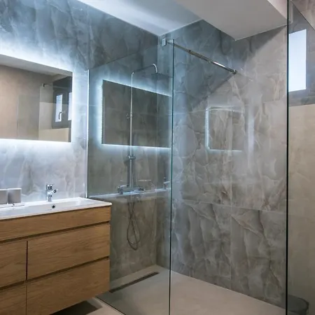 Luxury Marelina Villa